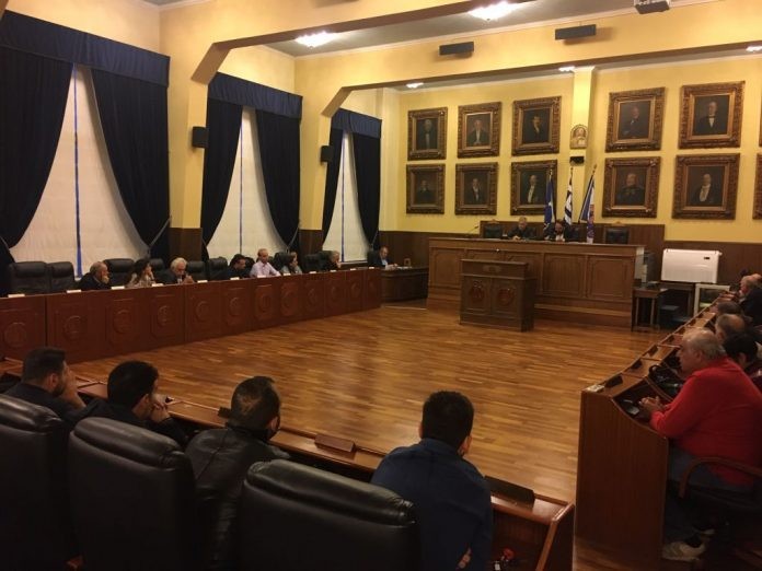 Marinakis, Mayor Moralis unite with common vision for Piraeus Marinakis, Mayor Moralis unite with common vision for Piraeus