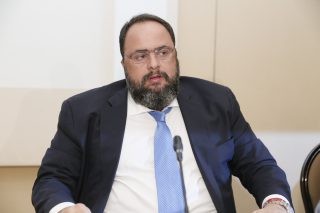 Marinakis Sets Sights on 10 LNG Carriers at HHI