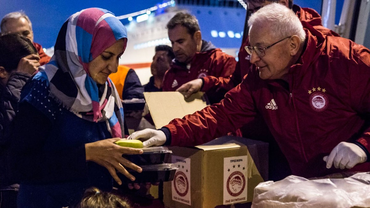 Olympiakos aim to provide half a million meals to those in need